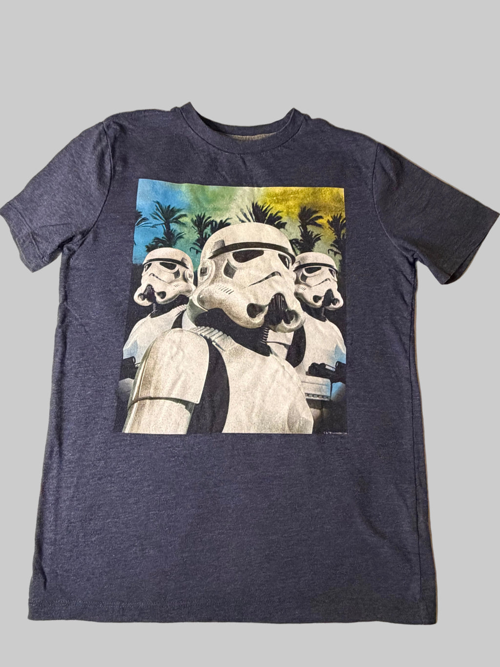 Boys youth Star Wars Tshirt Large 10-12 (fits 10-12 yrs old)